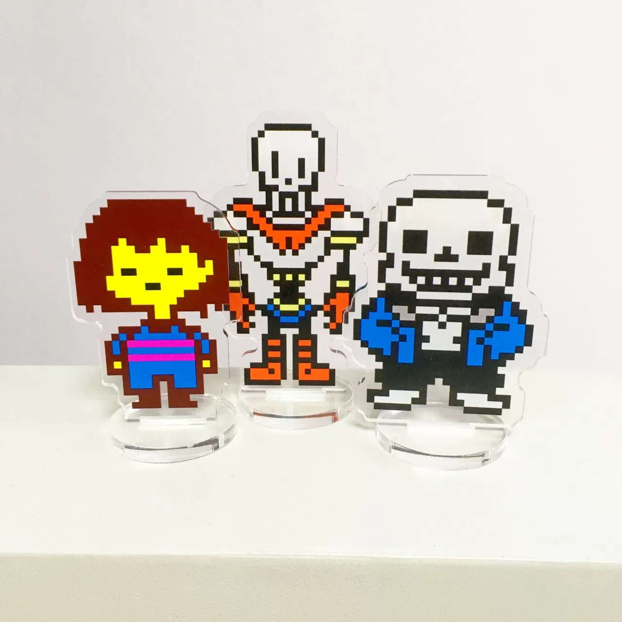 Акриловый мини стенд Undertale Фриск от магазина akihaba.ru